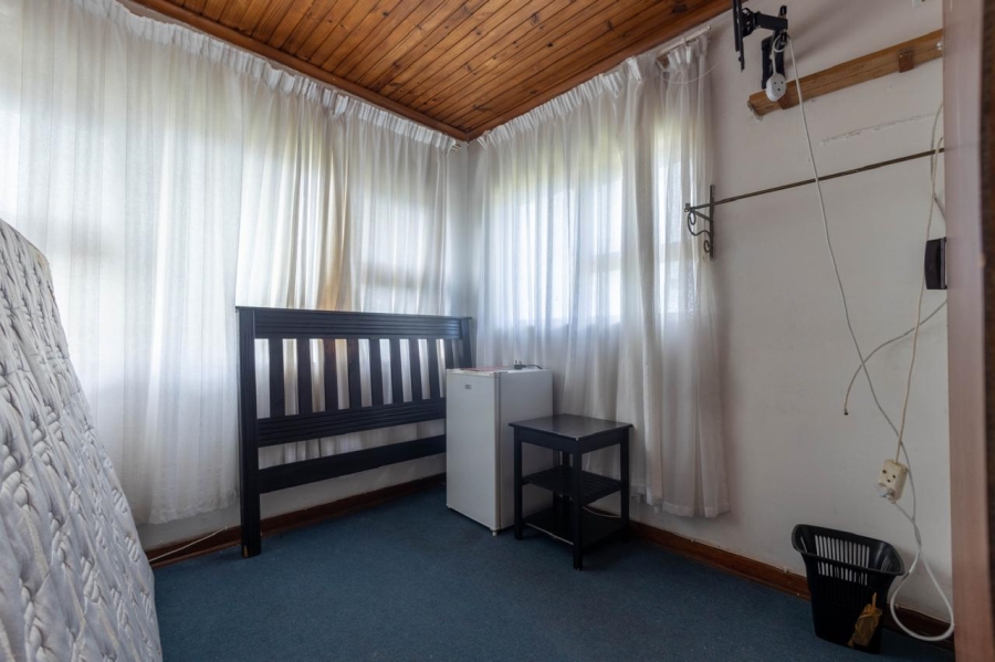 9 Bedroom Property for Sale in Sunnyridge Eastern Cape